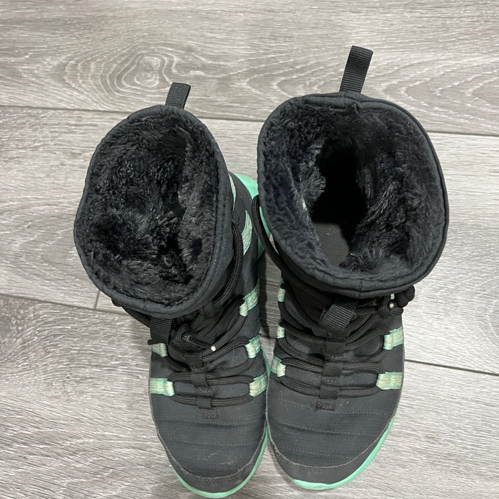 Nike Boots - Picture 3 of 7